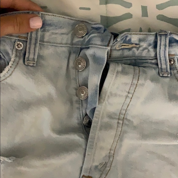 High Rise Abercrombie and Fitch shorts - Picture 3 of 4